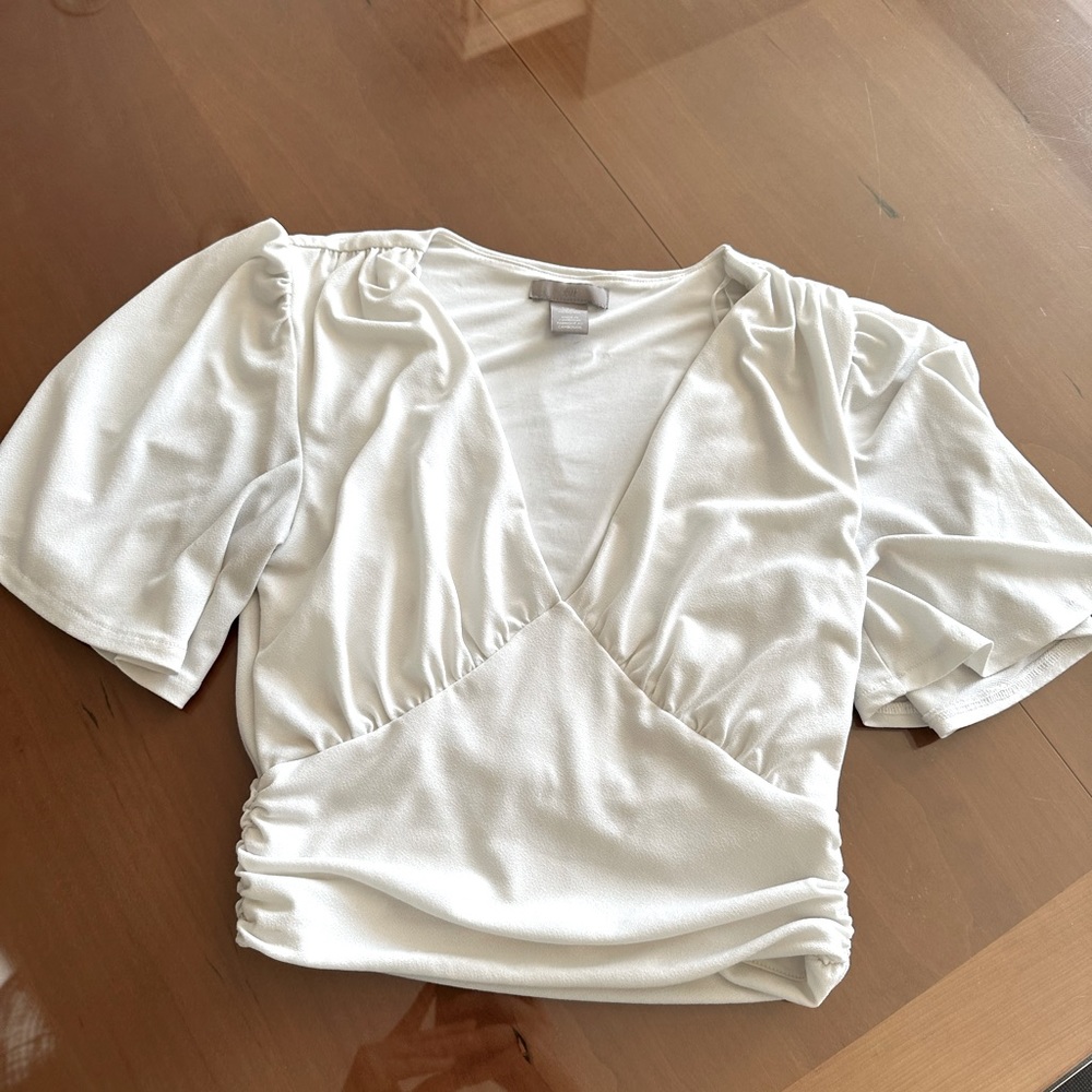 H&M V-Neck Cropped Blouse